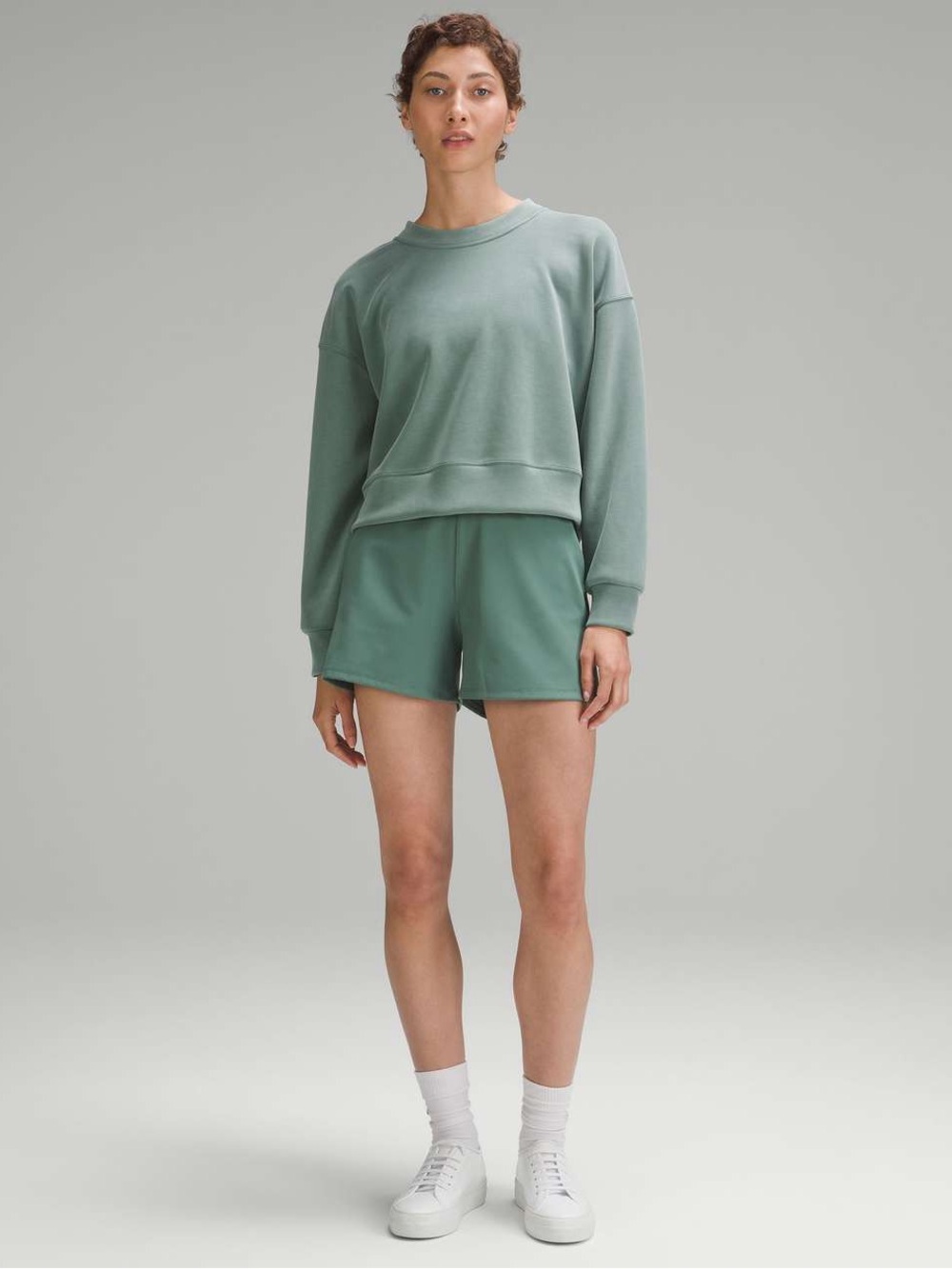 Lululemon Softstreme Perfectly Oversized Cropped Crew Green Size 6
